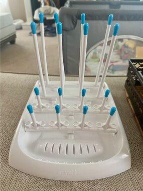 Munchkin Bottle Drying Rack - White with Blue Tips